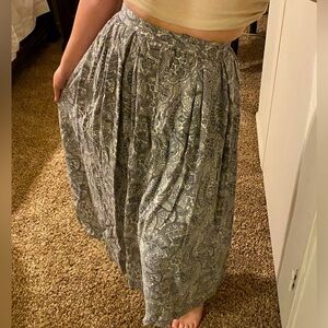 Vintage Charming Long Paisley Skirt